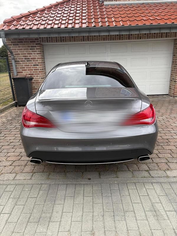 Gebraucht Mercedes CLA200 Urban 2014 Grau Coupé