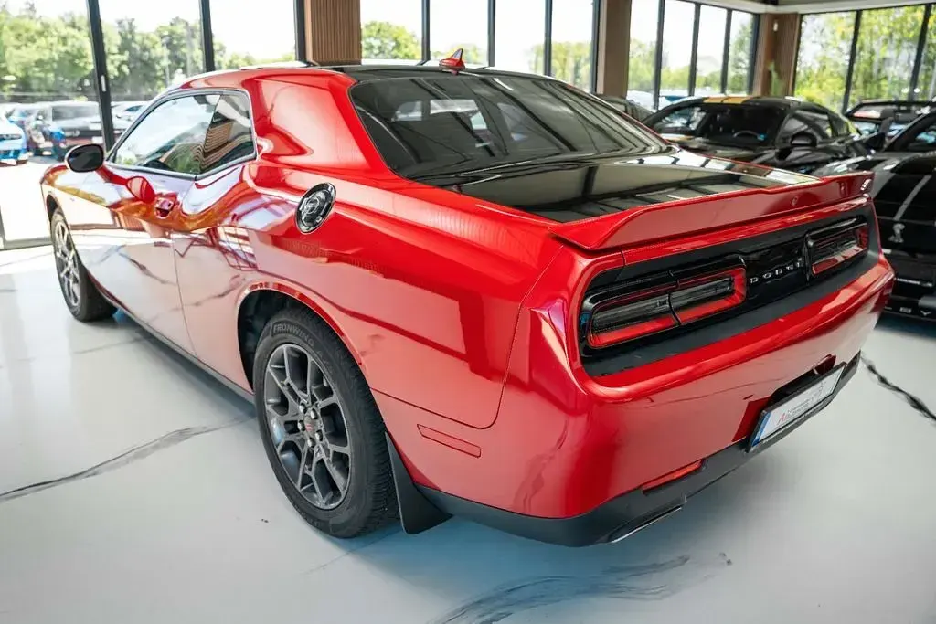 Gebraucht Dodge Challenger 296 PS (217 kW) 2018 Rot Coupé