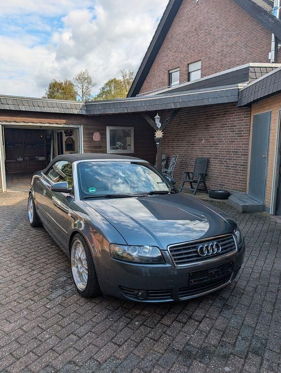 Używany Audi A4 Cabriolet Design 170 KM (125 kW) 2003 Szary Kabriolet