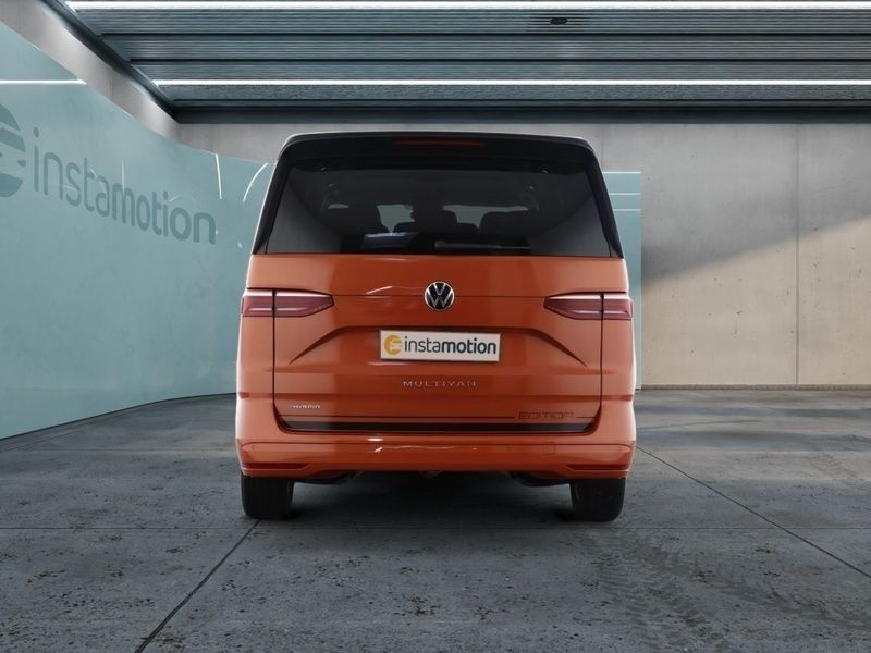 Gebraucht VW Multivan 218 PS (160 kW) 2023 Orange Van / Kleinbus