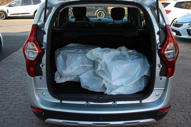 Gebraucht Dacia Lodgy Stepway 131 PS (96 kW) 2021 Highland grey Van / Kleinbus