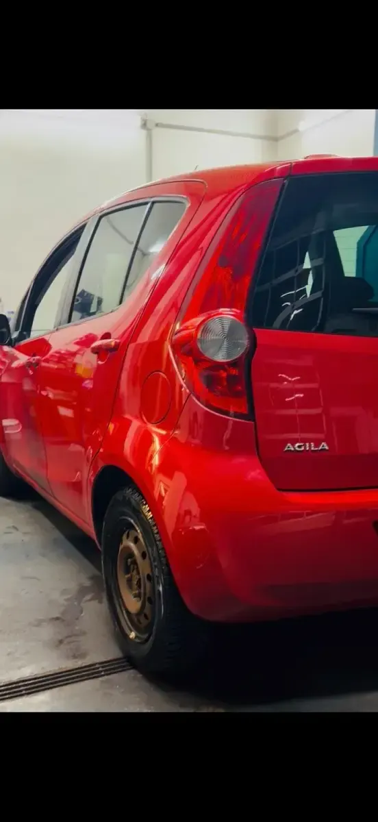 Gebraucht Opel Agila 65 PS (47 kW) 2008 Rot Kleinwagen