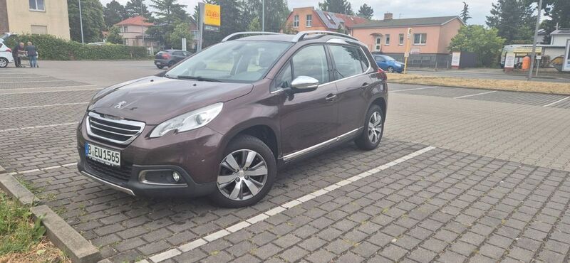 Braun Gebraucht 2014 Peugeot 2008 Allure SUV | 8.300 € (Fairer Preis) - Bild 1/4