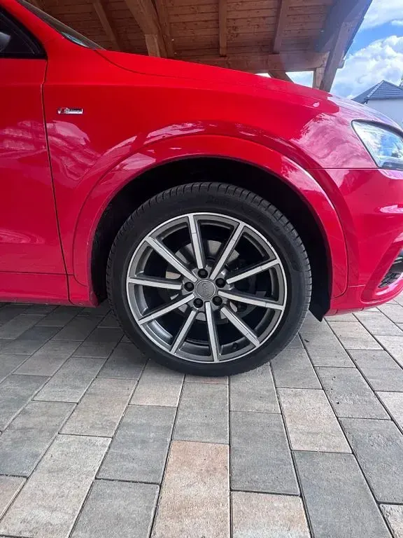 Gebraucht Audi Q3 140 PS (102 kW) 2014 Rot SUV