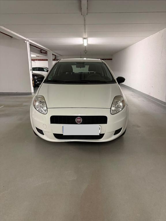 Weiß Gebraucht 2012 Fiat Punto Pop Kleinwagen | 3.000 € (Guter Preis) - Bild 1/4