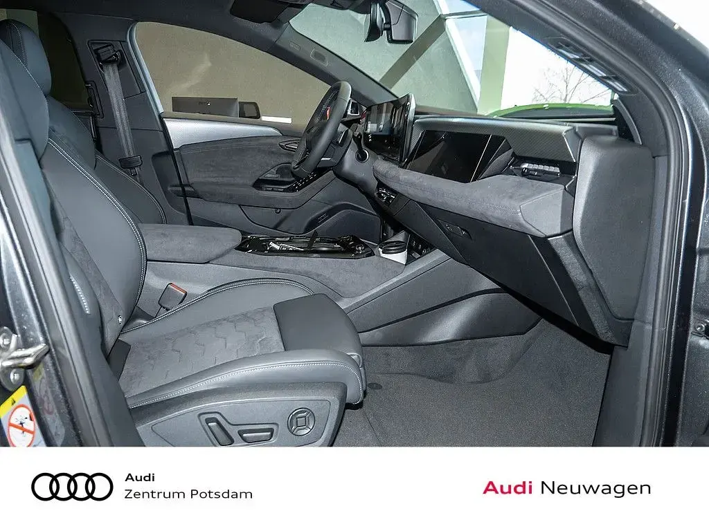 Neu Audi e-tron Business 339 kW (462 PS) 2026 Grau SUV