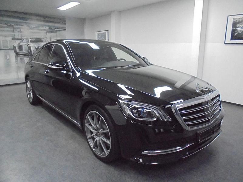 Gebraucht Mercedes S560 469 PS (344 kW) 2020 Obsidianschwarz  metalliclack Limousine