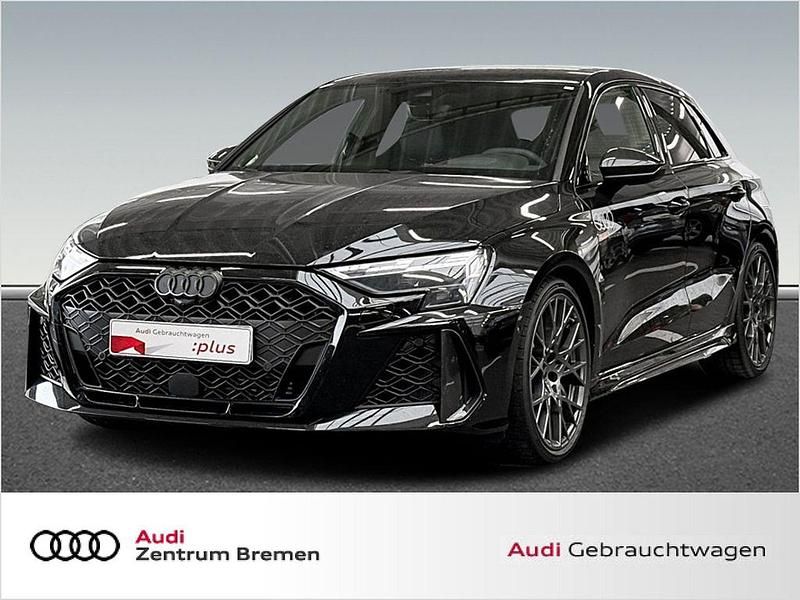 Mythosschwarz metallic Gebraucht 2025 Audi RS3 Sportback Ambiente Kleinwagen | 72.950 € (Etwas zu teuer) - Bild 1/4