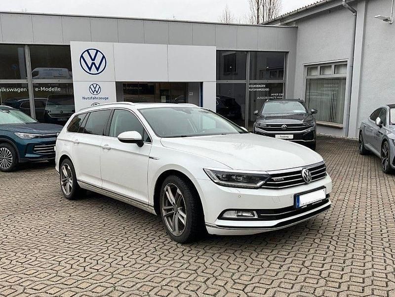 Gebraucht VW Passat Highline 280 PS (205 kW) 2018 Weiß Kombi