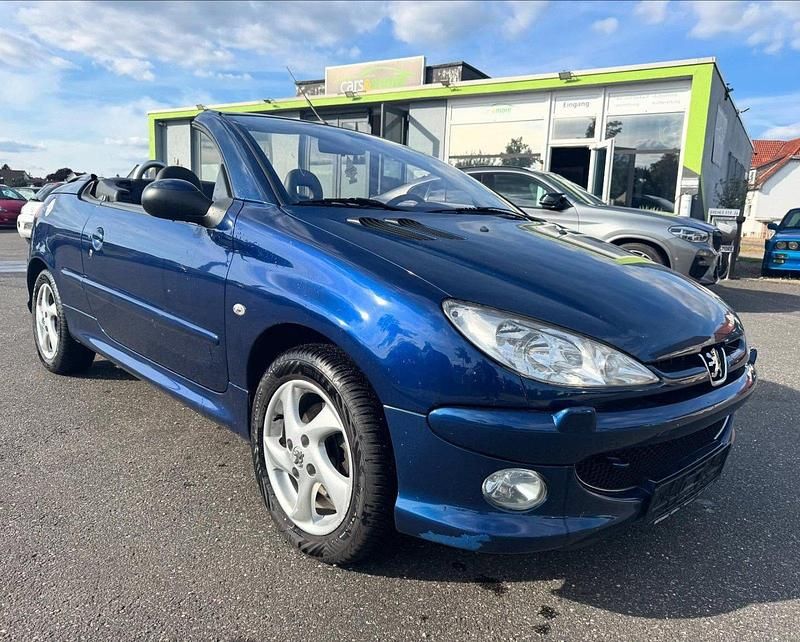 Blau Gebraucht 2006 Peugeot 206 CC Platinum Cabrio | 2.700 € (Fairer Preis) - Bild 1/4