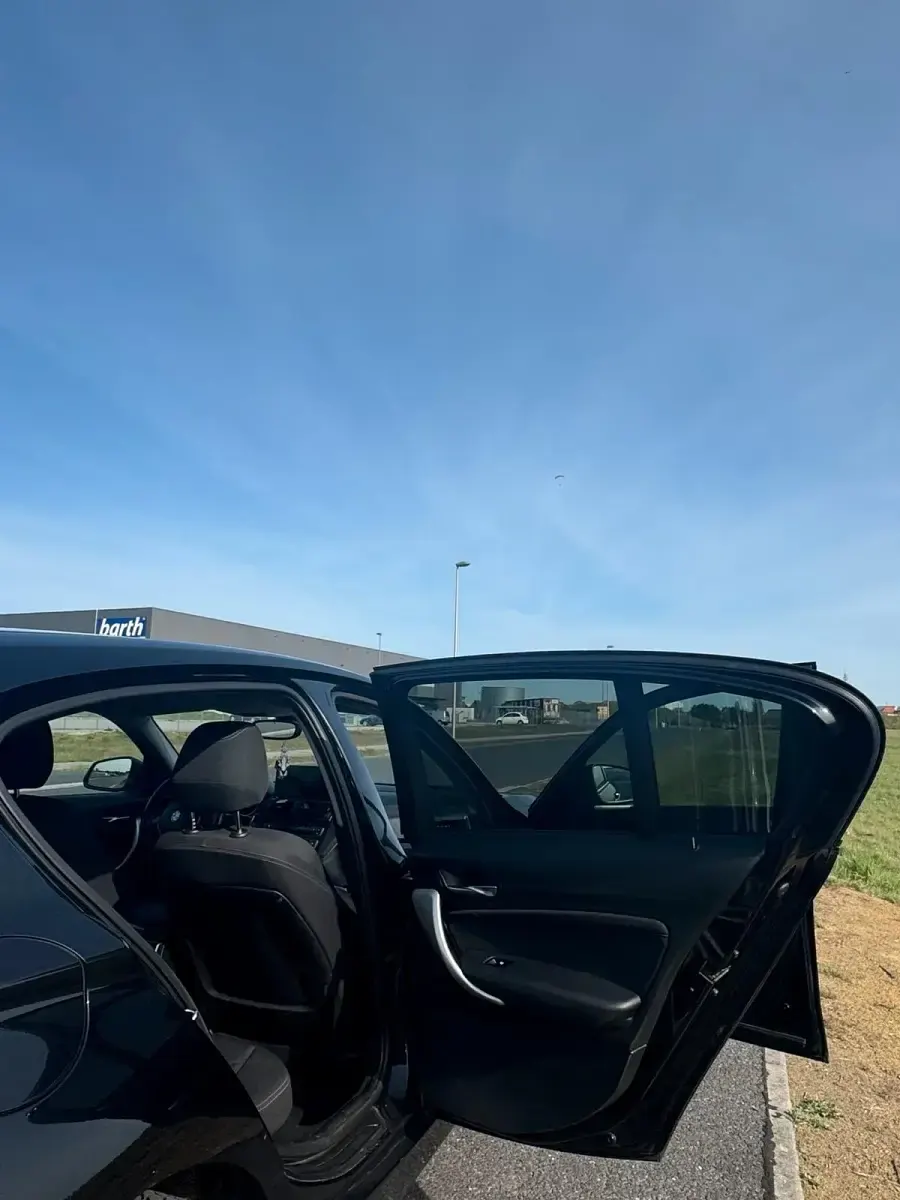 Gebraucht BMW 116 Sport Line 170 PS (125 kW) 2011 Schwarz Kleinwagen