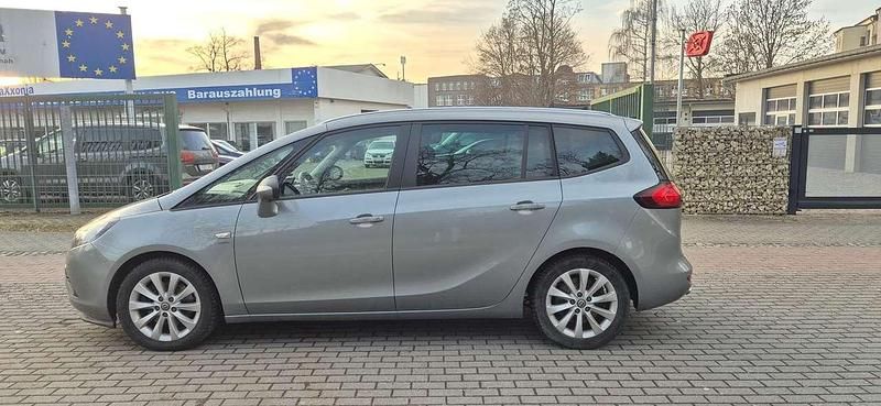 Gebraucht Opel Zafira Tourer Active 165 PS (121 kW) 2013 Silbersee/perl silber (m2) Van / Kleinbus