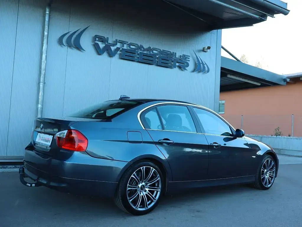 Usata BMW 330 Performance 231 CV (169 kW) 2006 Grigio Berlina