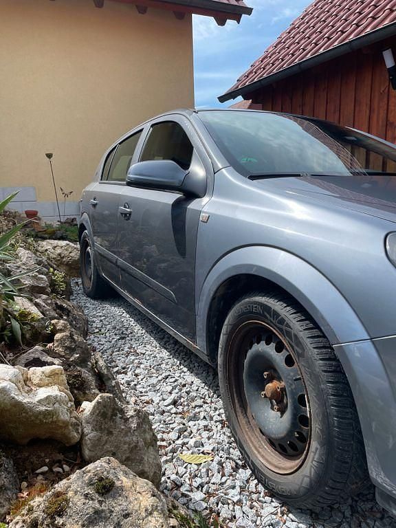 Gebraucht Opel Astra Edition 105 PS (77 kW) 2006 Grau Limousine