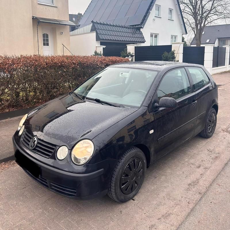 Schwarz Gebraucht 2004 VW Polo Kleinwagen | 500 € (Superpreis) - Bild 1/4