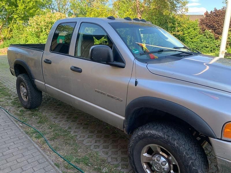 Gebraucht Dodge Ram 350 PS (257 kW) 2002 Silber Pickup