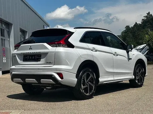 Neu Mitsubishi Eclipse Cross Select 188 PS (138 kW) 2025 Weiß SUV