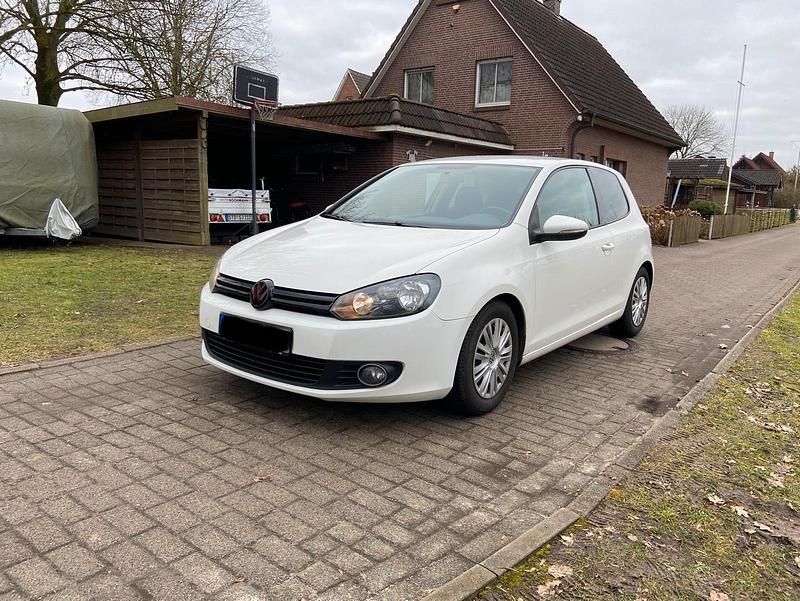 Gebraucht VW Golf 80 PS (58 kW) 2009 Weiß Coupé