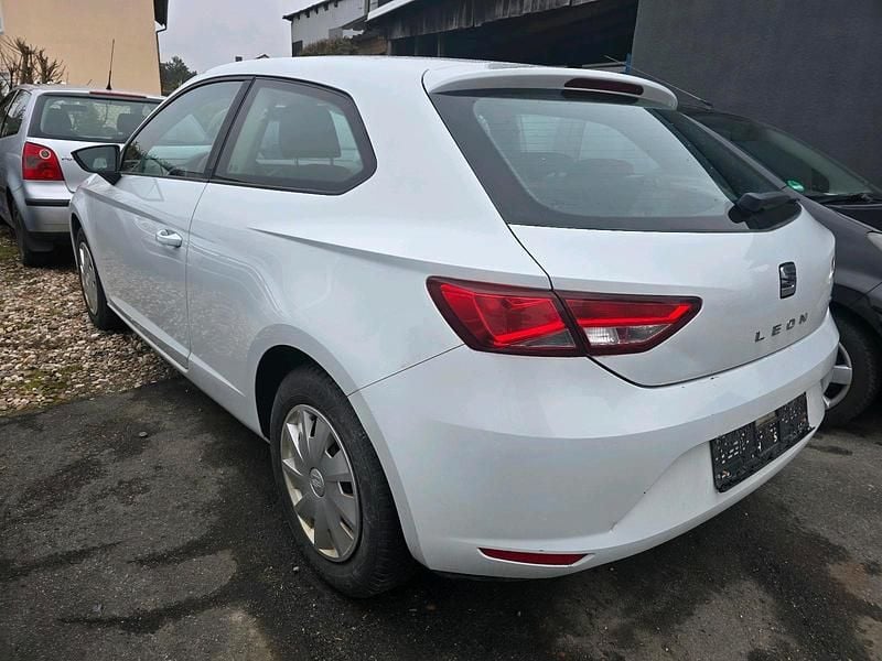 Gebraucht Seat Leon 86 PS (63 kW) 2013 Weiß Kleinwagen