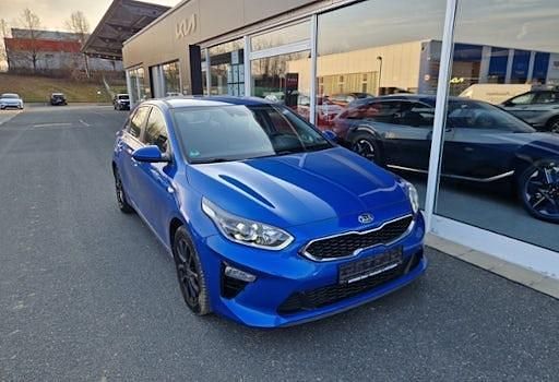 Gebraucht Kia Ceed Vision 140 PS (102 kW) 2020 Blau Kleinwagen