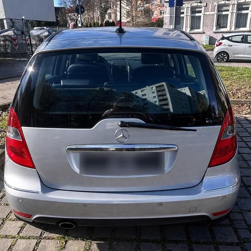 Gebraucht Mercedes A160 95 PS (69 kW) 2010 Silber Kleinwagen