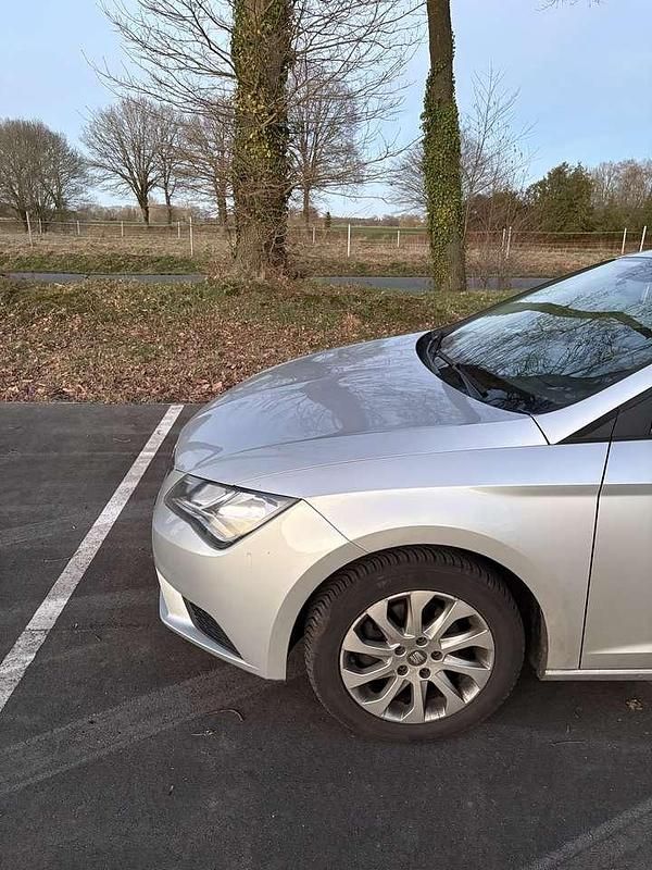 Second-hand Seat Leon Reference 90 CP (66 kW) 2013 Berlinǎ