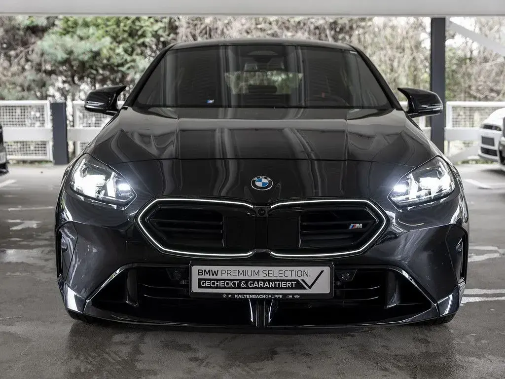 Używany BMW M135 Performance 300 KM (220 kW) 2025 Czarny Hatchback