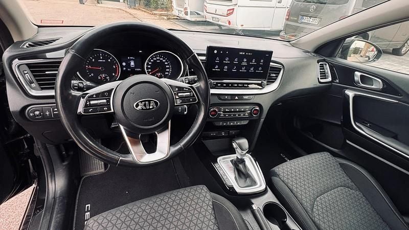 Schwarz Gebraucht 2021 Kia Ceed Kleinwagen | 15.200 € (Superpreis) - Bild 1/4