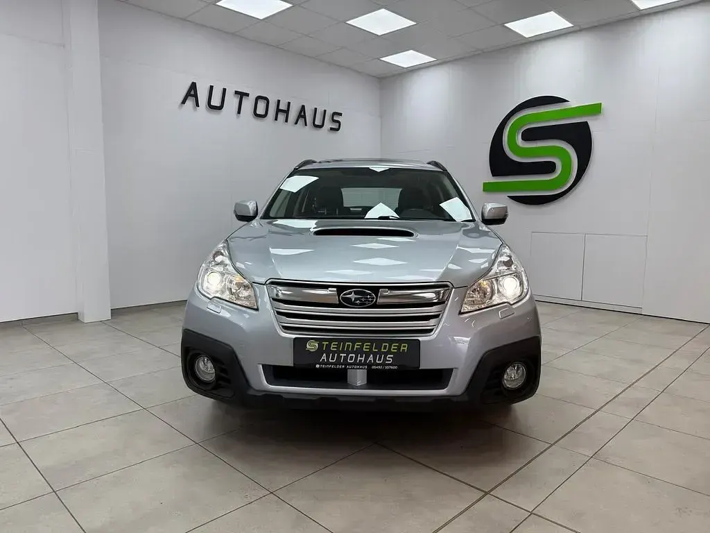 Gebraucht Subaru Outback 150 PS (110 kW) 2013 Silber Kombi