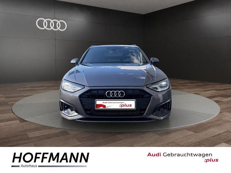 Gebraucht Audi A4 Advanced 150 PS (110 kW) 2022 Terragrau metallic Kombi