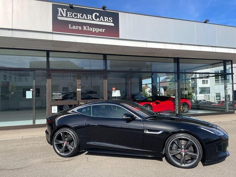 Schwarz Gebraucht 2017 Jaguar F-Type R-Dynamic Coupé | 49.100 € (Fairer Preis) - Bild 1/4