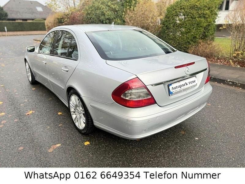 Gebraucht Mercedes E220 170 PS (125 kW) 2008 Silber Limousine
