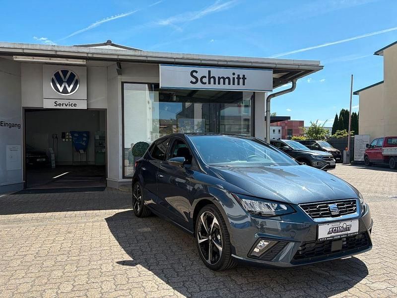 Neu Seat Ibiza FR 116 PS (85 kW) 2026 Grau Kleinwagen