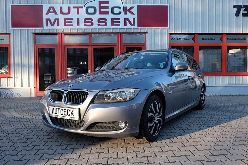 Gebraucht BMW 320 Comfort Edition 163 PS (119 kW) 2012 Grau Kombi