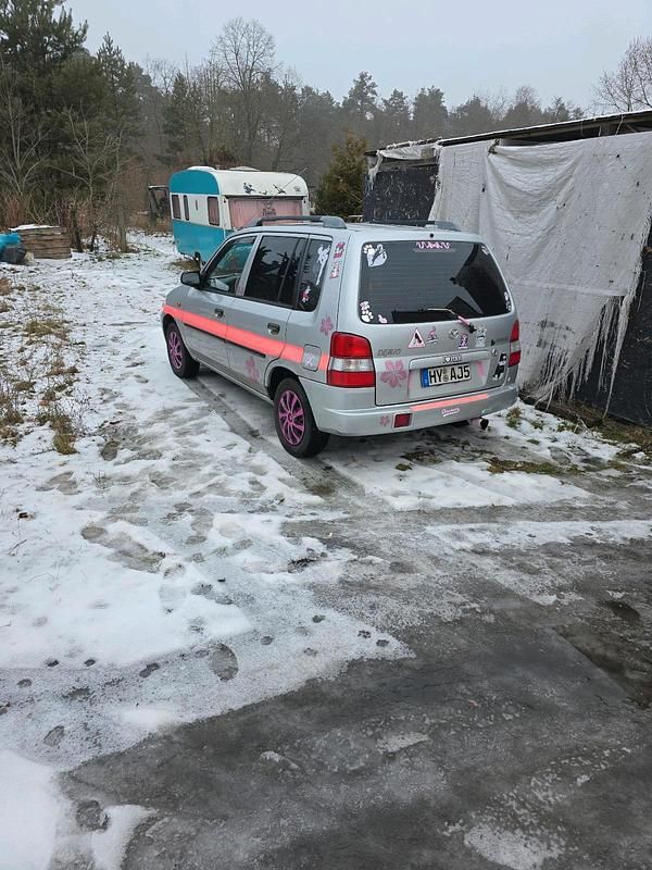 Gebraucht Mazda Demio 73 PS (53 kW) 2000 Silber Kleinwagen