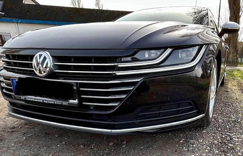 Gebraucht VW Arteon Elegance 150 PS (110 kW) 2017 Schwarz Kleinwagen