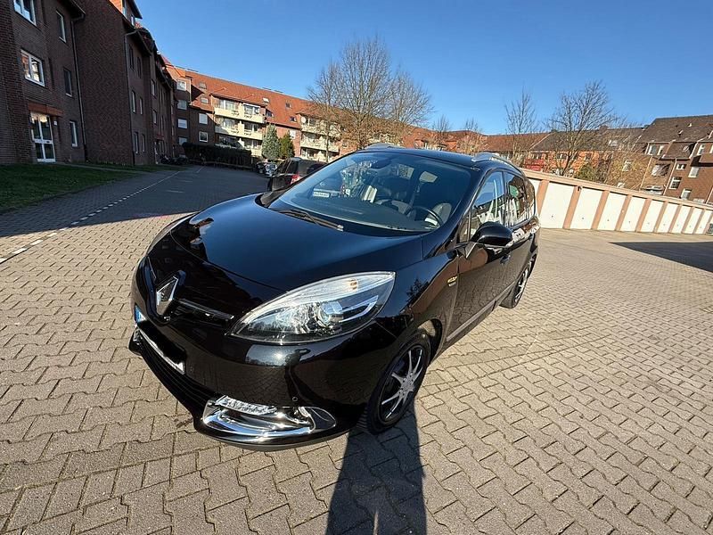 Schwarz Gebraucht 2013 Renault Grand Scénic III Bose Edition Van / Kleinbus | 6.500 € (Etwas zu teuer) - Bild 1/4