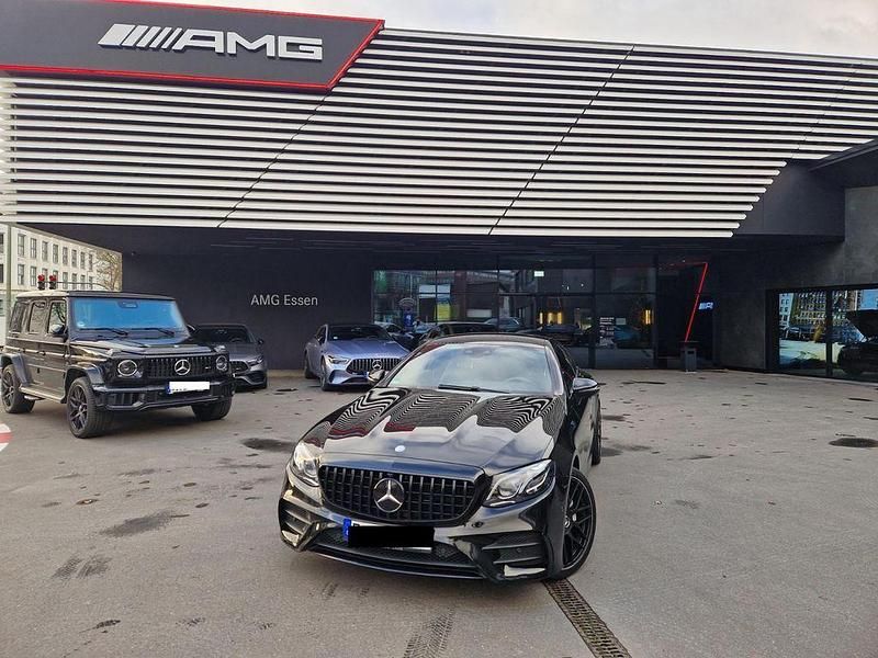 Schwarz Gebraucht 2017 Mercedes E400 AMG Coupé | 32.900 € (Fairer Preis) - Bild 1/4
