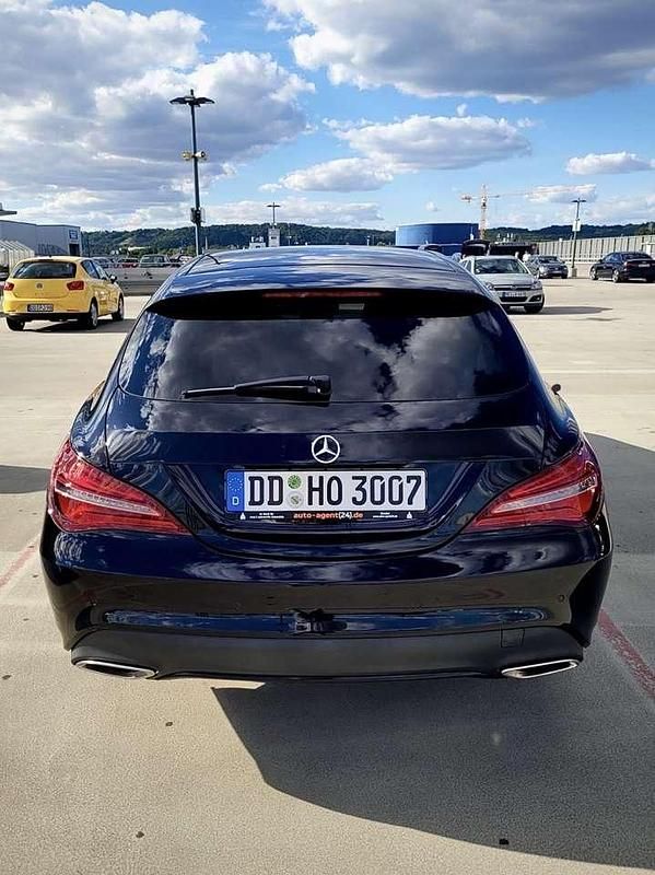 Gebraucht Mercedes CLA220 177 PS (130 kW) 2016 Schwarz Limousine
