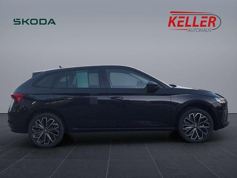 Neu Skoda Scala 150 PS (110 kW) 2026 Schwarzmagic perleffekt Kleinwagen