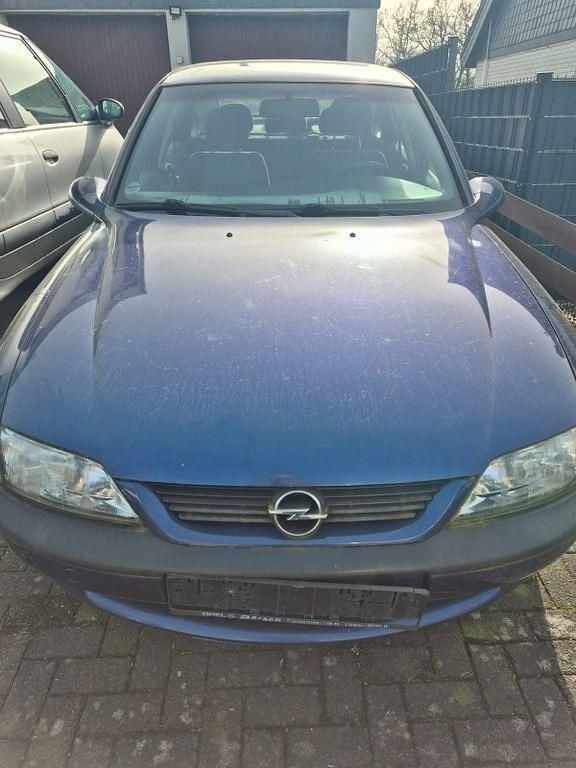 Gebraucht Opel Vectra 101 PS (74 kW) 1997 Blau Limousine