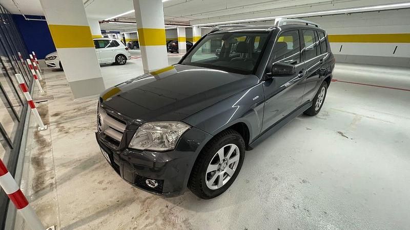 Schwarz Gebraucht 2010 Mercedes GLK220 SUV | 10.000 € (Etwas zu teuer) - Bild 1/4