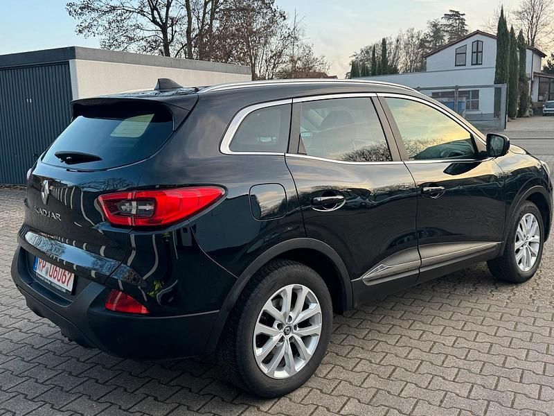 Gebraucht Renault Kadjar Experience 131 PS (96 kW) 2017 Sternenschwarz SUV