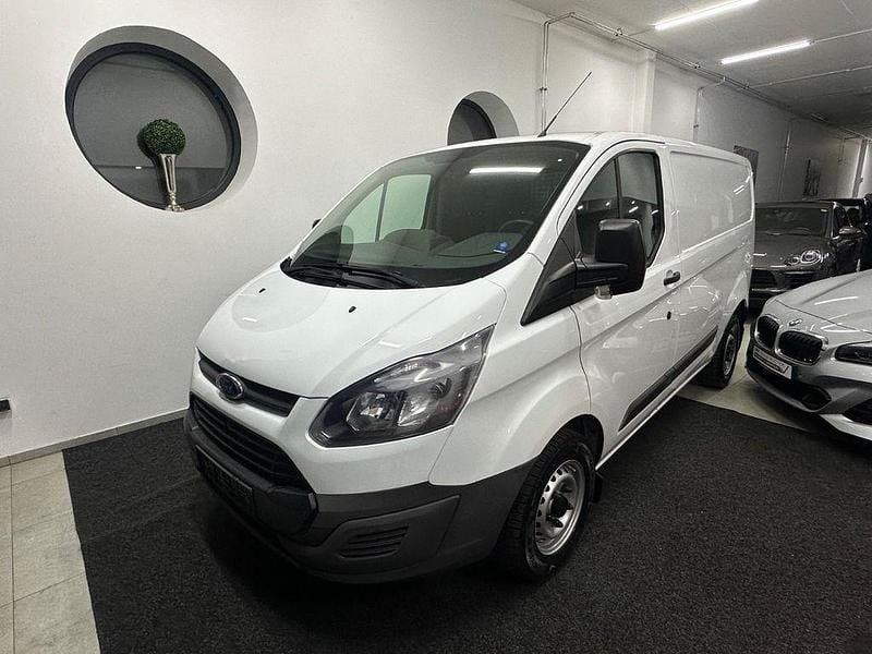 Gebraucht Ford Transit Custom 105 PS (77 kW) 2017 Weiß Van / Kleinbus