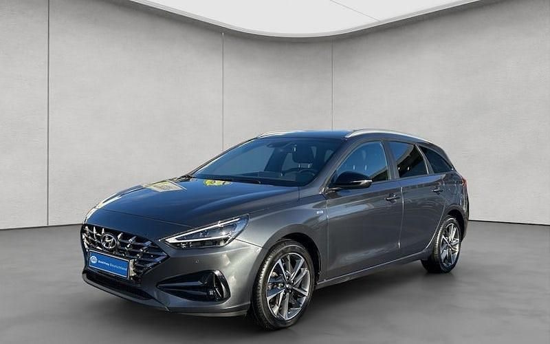 Gebraucht Hyundai i30 Trend 159 PS (116 kW) 2024 Rot Kombi