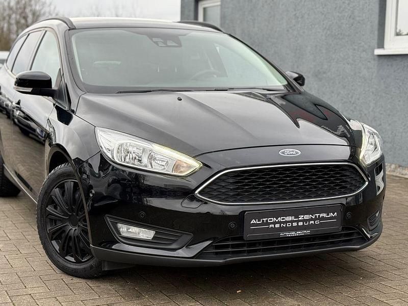 Gebraucht Ford Focus Business Edition 101 PS (74 kW) 2017 Schwarz Limousine