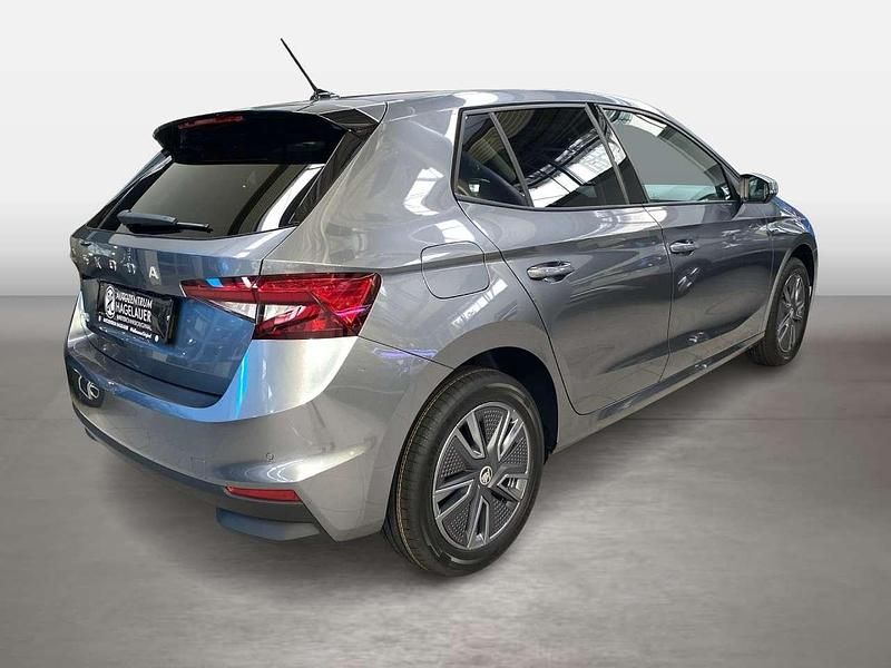 Gebraucht Skoda Fabia Tour 95 PS (69 kW) 2025 Grau Limousine