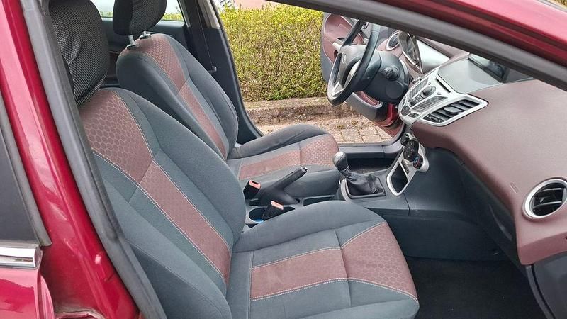 Gebraucht Ford Fiesta Trend 97 PS (71 kW) 2008 Kleinwagen
