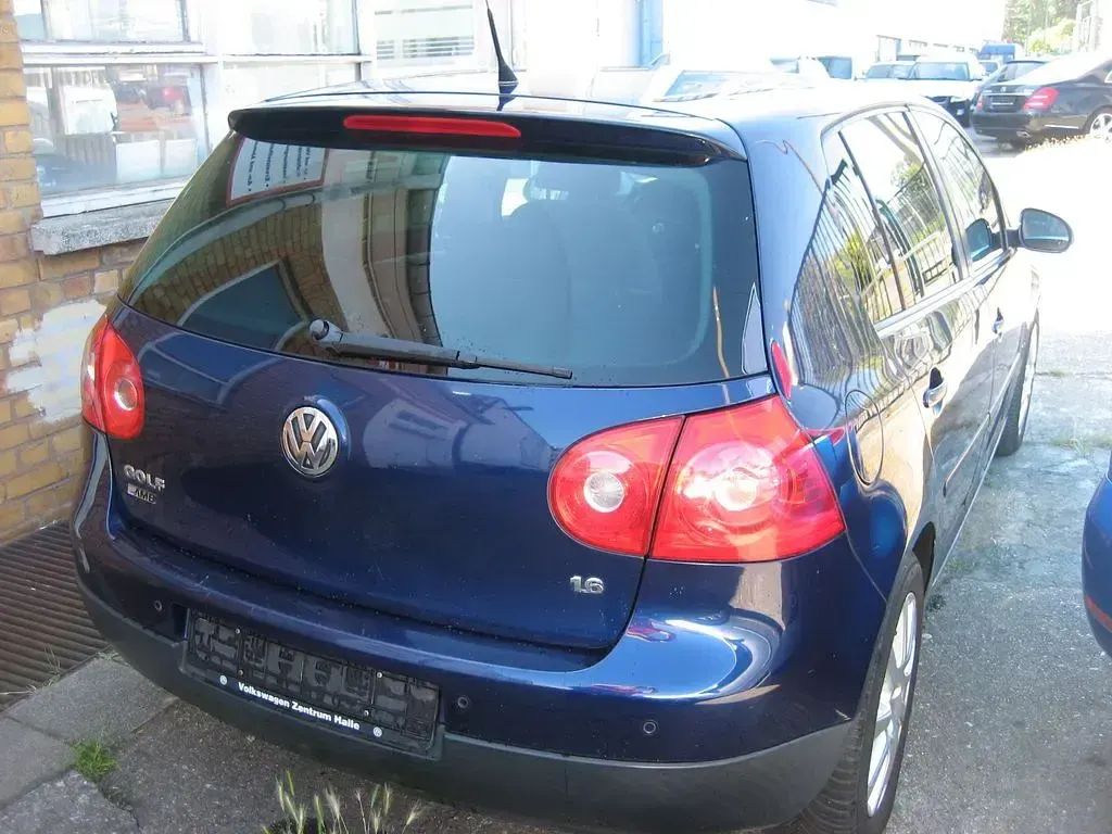 Gebraucht VW Golf V 102 PS (75 kW) 2008 Blau Kleinwagen