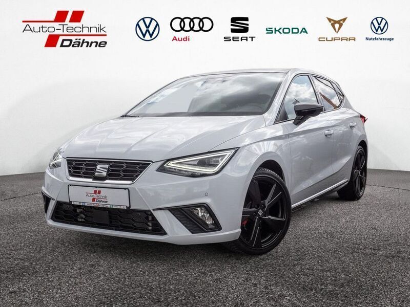 Nevada weiss Gebraucht 2022 Seat Ibiza Black Edition Kleinwagen | 21.480 € (Fairer Preis) - Bild 1/4